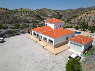 Casa en Oria. Villa se vende en oria