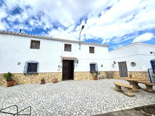 Masía en Albox. Villa se vende en albox