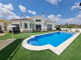 Casa a Arboleas. Villa se vende en arboleas