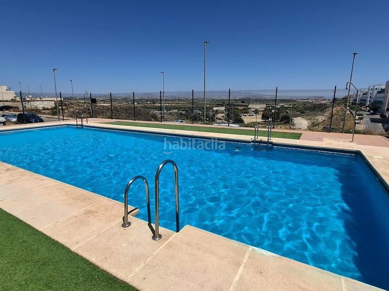 Foto e221525b-91ce-4d3e-803e-78cb9254f4ca. Casa adossada amb aparcament piscina a puerto de Garrucha Garrucha