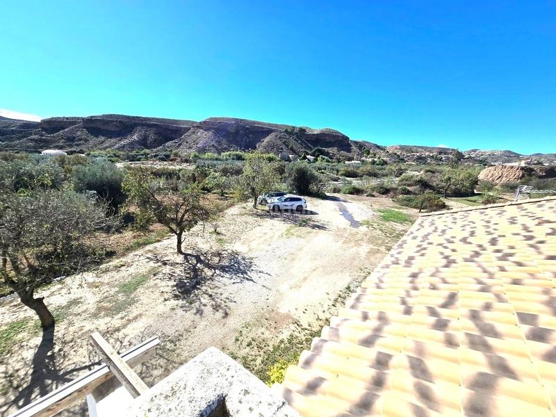 Foto 3946ec0d-52ae-4692-8c02-5856e4e79e59. Casa amb aparcament a Oria