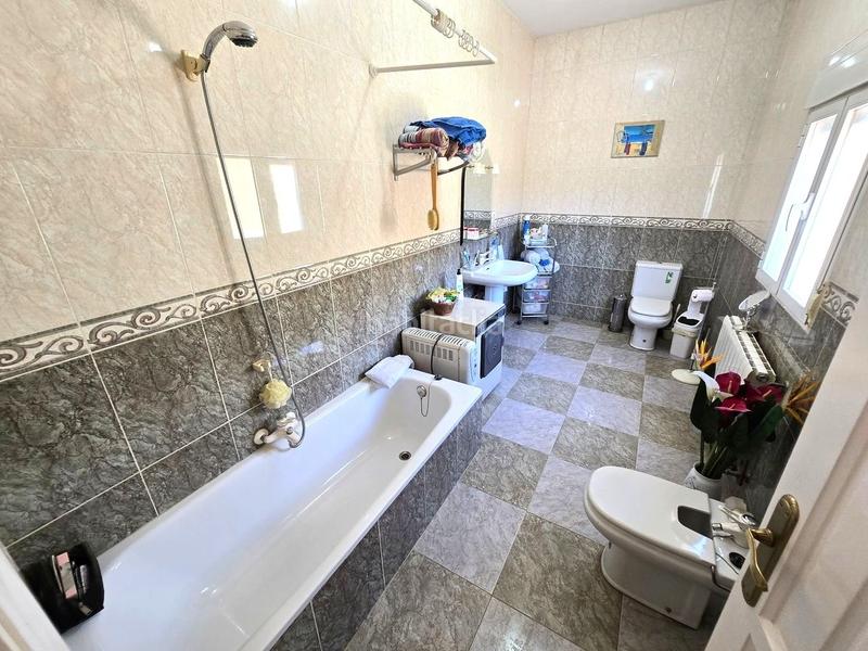 Foto eadc55b5-0eb6-4406-ac21-457a79937e23. Casa amb aparcament a Oria