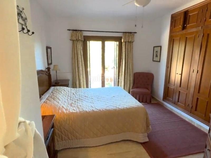 Foto 35e240bb-dfd0-4f7b-b70b-5f8515dccec3. Maison avec parking piscine dans Bédar