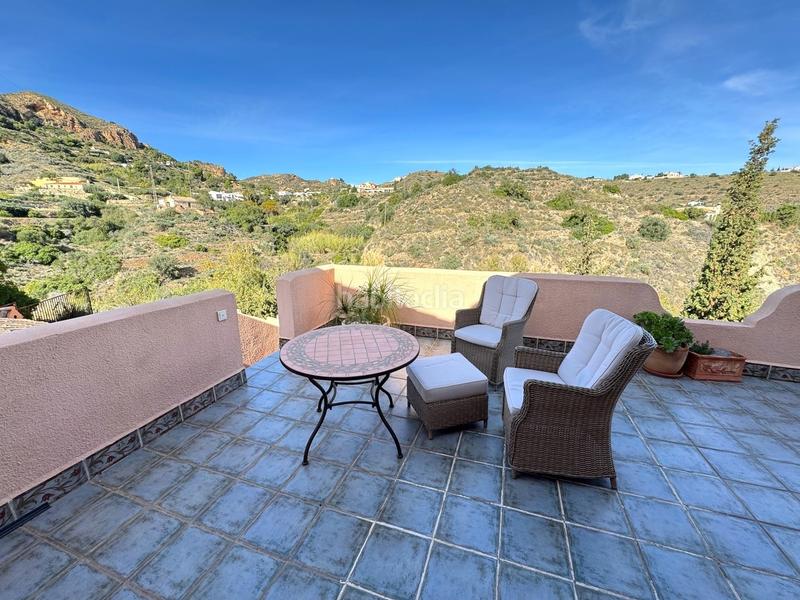 Foto d9e1c40b-ac5b-4410-adc5-5fd06d94f709. Maison avec parking piscine dans Bédar