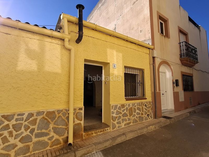 Foto 4c830178-e967-4497-b111-e58a6992dd33. Masia amb aparcament a Turre