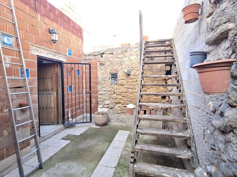 Foto da80466b-a7a5-4c0d-9bab-1385e9ee8887. Masia amb aparcament a Turre