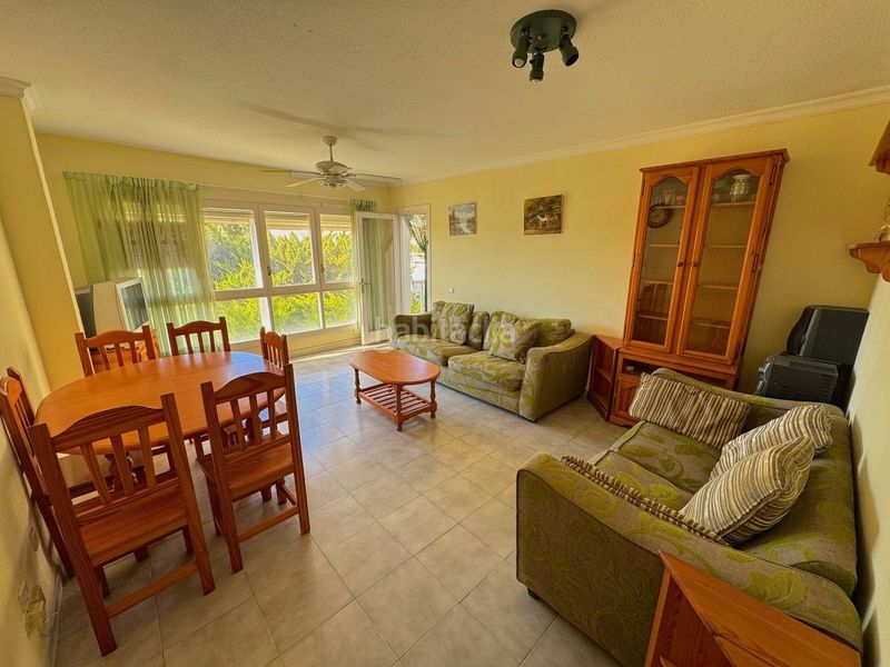 Foto 7d4c6afe-9553-4b2b-b66f-04e89923ee95. Apartament amb aparcament a puerto de Garrucha Garrucha