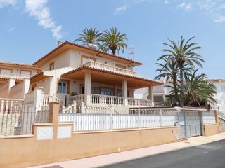 Casa en San Juan de los Terreros. Villa se vende en san juan de los terreros