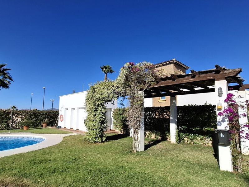 Foto 27fa1fa1-e65a-478d-802b-1c70aaa101e3. Casa adossada amb aparcament piscina a Lomas del Mar Vera