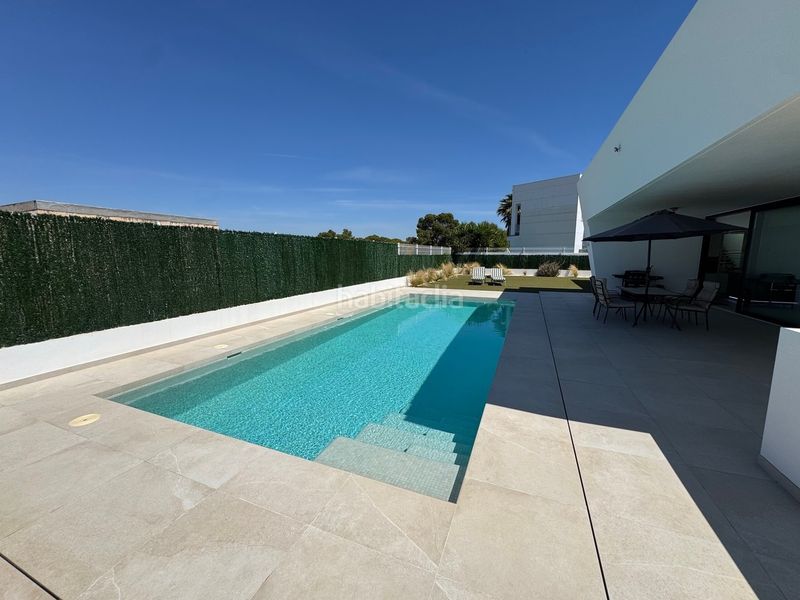 Foto 51c50278-f4a5-43c3-bfa2-f6620d58f863. Casa amb aparcament piscina a puerto Vera Vera