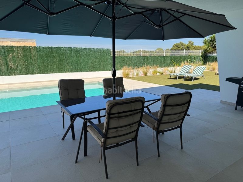 Foto 93b80b37-bcb9-4a96-ab34-300cc5e408f1. Casa amb aparcament piscina a puerto Vera Vera