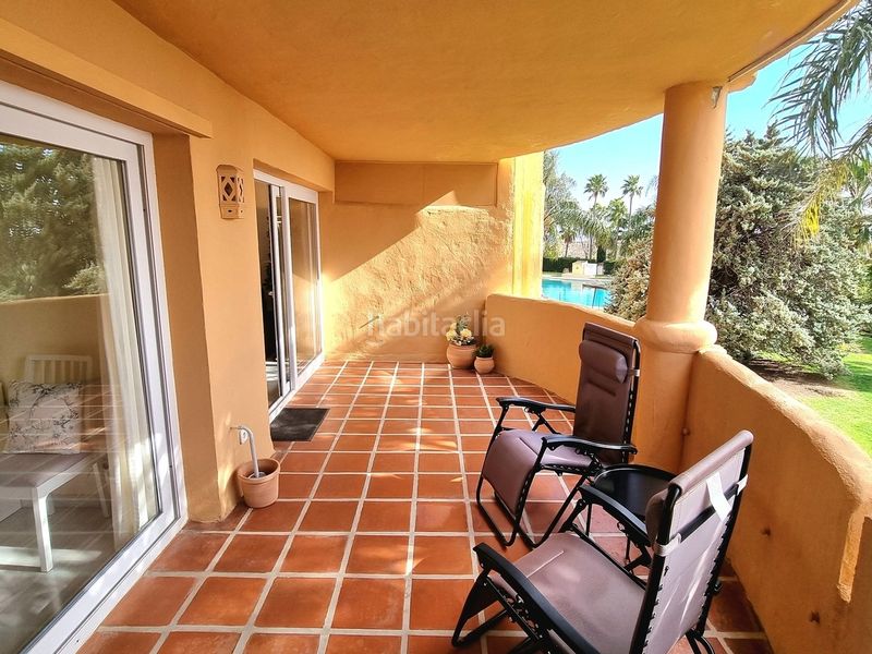 Foto 39670b45-de8a-4fc8-bdee-35485211d3af. Apartament amb aparcament piscina a Calahonda Mijas