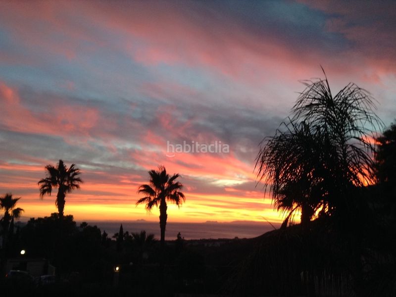 Foto 4995c51d-7d11-43f2-9ad6-f33cbed0df2e. Apartament amb aparcament piscina a Calahonda Mijas