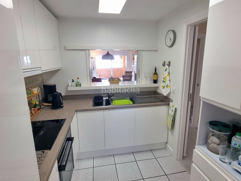 Foto c2e5e75f-b0a0-4d99-a4ff-994334d32bd7. Apartament amb aparcament piscina a Calahonda Mijas