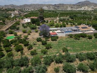 Casa a Zurgena. Villa se vende en zurgena