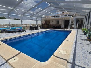 Casa a Zurgena. Villa se vende en zurgena