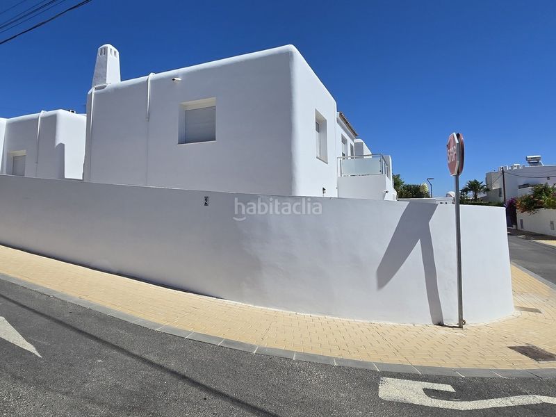 Foto d970c249-be15-4b20-b183-173f1e46bd58. Casa amb aparcament piscina a El Palmeral Mojácar
