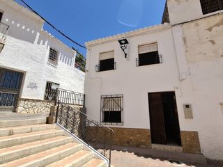 Casale in Bédar. Village house se vende en bedar
