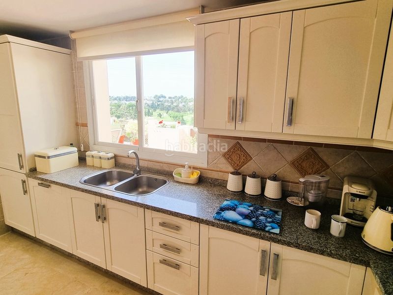 Foto 30aafe41-622e-452a-a55e-b5e08a299e58. Apartament amb aparcament piscina a Riviera del Sol Mijas