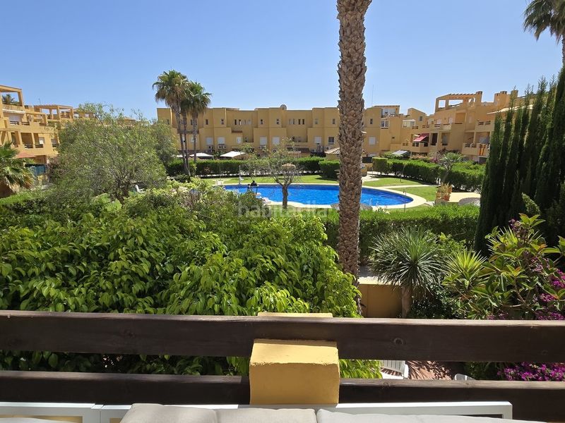 Foto e8cbd989-2ae8-4e43-9e68-5907f5c95634. Apartament amb piscina a puerto Vera Vera