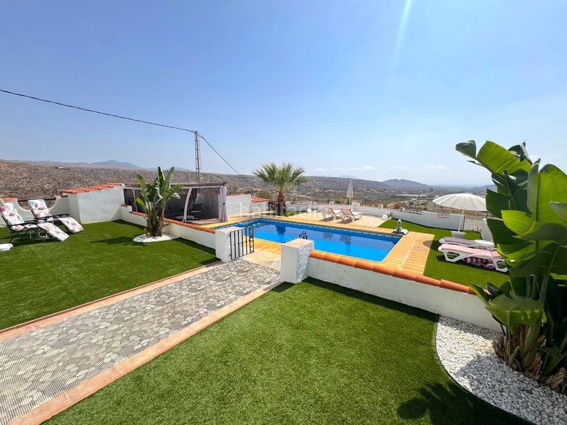 Foto 4c5a8463-3b7a-4910-aba5-32c86ad2f8e8. Casa amb aparcament piscina a Huércal - Overa
