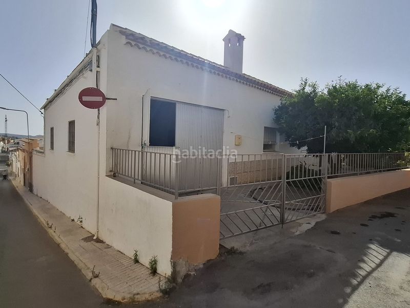 Foto ad4c3a2d-3ca5-4255-bddb-1b204547317b. Masia amb aparcament a Turre