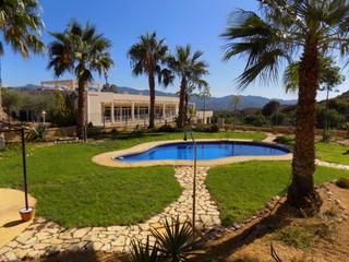 Casa adossada a Bédar. Duplex townhouse se vende en el pinar
