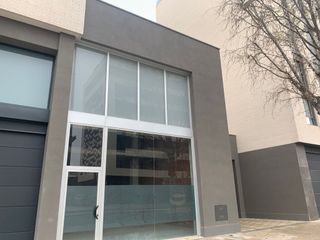 Geschäftsraum in Avinguda de prat de la riba 119. Local comercial