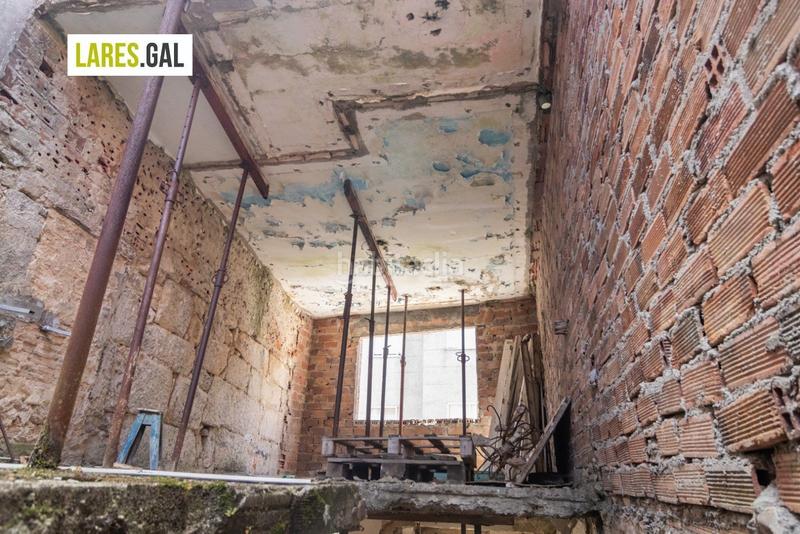 Foto 20c0bc05-38c1-4b24-8f85-5e70f15c1d27. Casa  para rehabilitar en Cangas pueblo Cangas