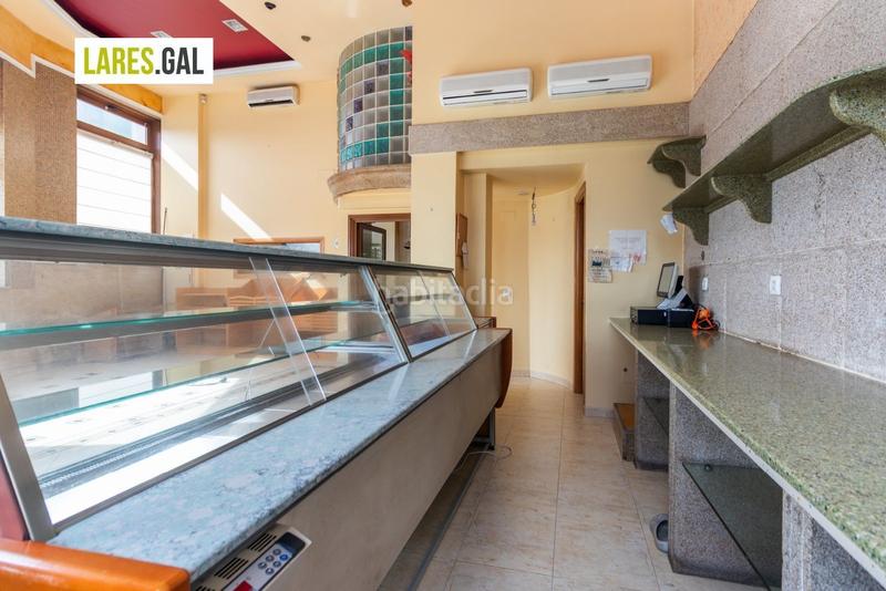 Foto 64f1822d-187f-4baa-a726-1311e4ebfb78. Local comercial  en venta o alquiler en Cangas