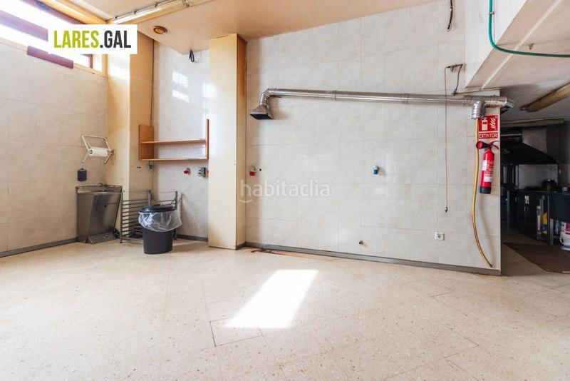 Foto 736d731f-ea18-4c30-b39f-b718857350b4. Local comercial  en venta o alquiler en Cangas