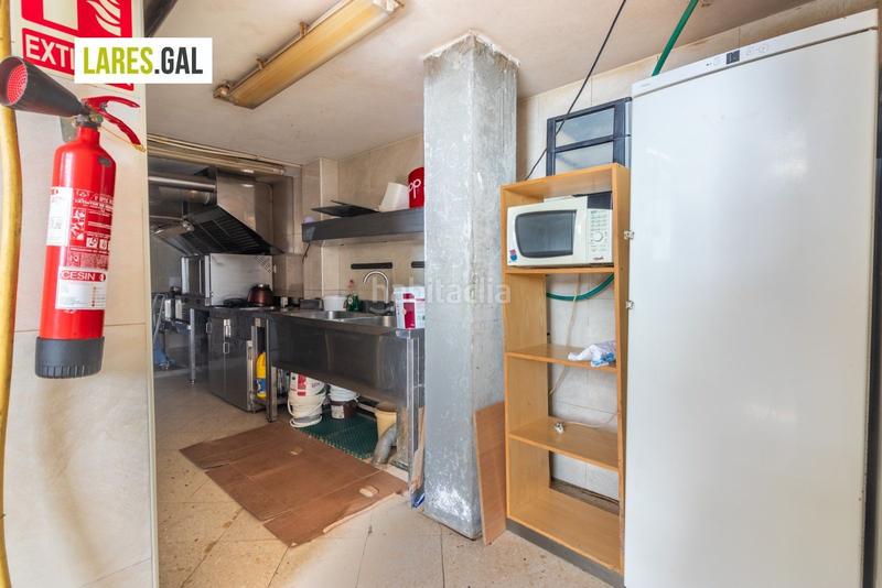 Foto c1854b28-d880-44a8-8d0b-447787f1ed4b. Local comercial  en venta o alquiler en Cangas