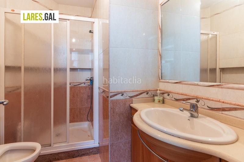 Foto f3f5e32d-875a-4b2c-b835-a3c33184bb57. Local comercial  en venta o alquiler en Cangas
