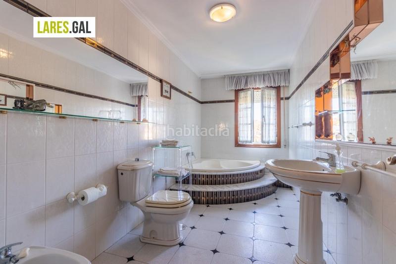 Foto 19abce91-ce26-496f-8ef3-6cdafae41f85. Casa amplia casa de piedra a la venta en Darbo Cangas