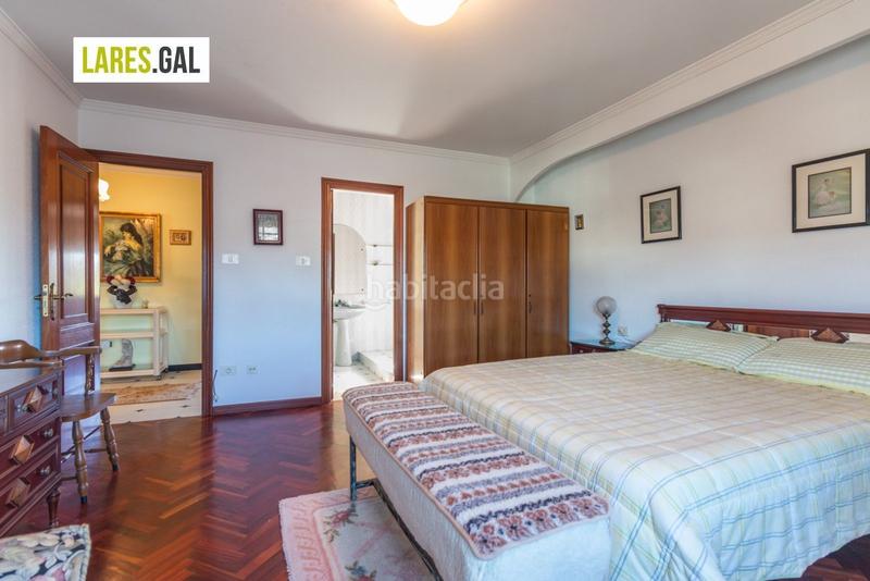 Foto 4bc2e4d6-1128-4db0-a200-426fa2097d76. Casa amplia casa de piedra a la venta en Darbo Cangas