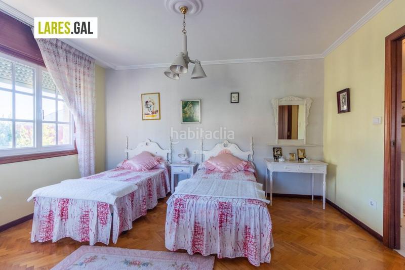 Foto 4e529ad2-40f5-497d-8d5b-1b436747382a. Casa amplia casa de piedra a la venta en Darbo Cangas