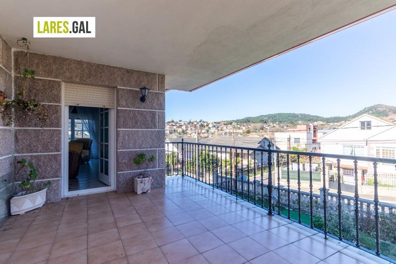 Foto 872f457f-9bff-421b-85e3-7d141dfa1307. Casa amplia casa de piedra a la venta en Darbo Cangas