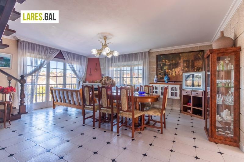 Foto bc332be9-09f2-4a4a-bdbb-7e6a683c9ae2. Casa amplia casa de piedra a la venta en Darbo Cangas