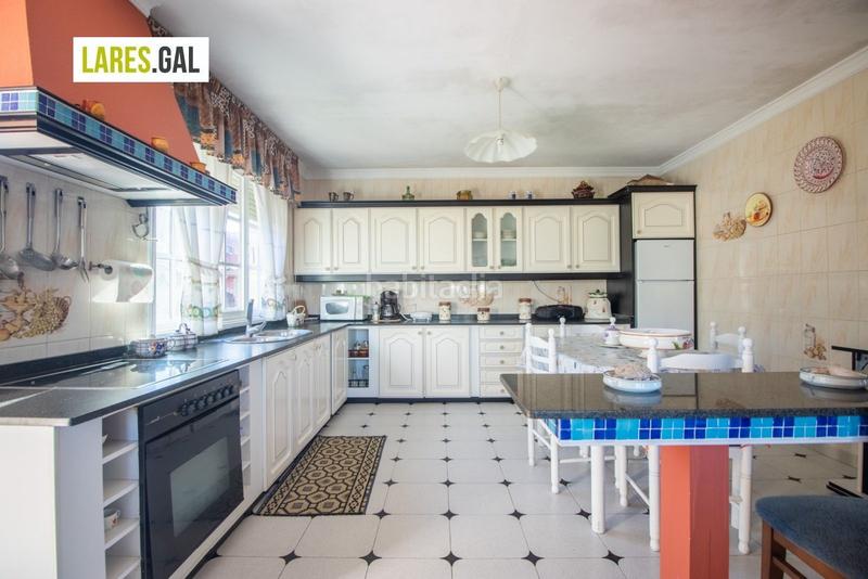 Foto d239328d-264c-4463-b007-a99260ac3cea. Casa amplia casa de piedra a la venta en Darbo Cangas