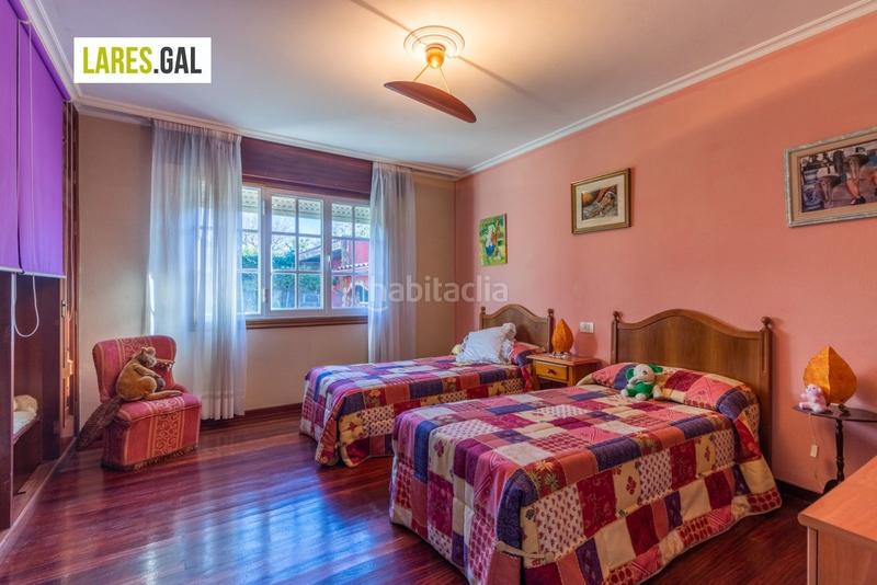 Foto ddf582c4-f7d9-4781-8ee0-00eebe6da345. Casa amplia casa de piedra a la venta en Darbo Cangas