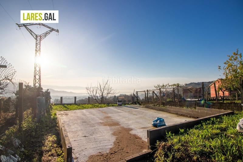 Foto 2f0312f0-dcb9-4340-887e-cd64d7bd6fb3. Finca rústica terreno edificable con vistas en Moaña