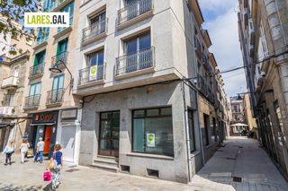 Alquiler Local Comercial  Eugenio sequeiros. Local en primera línea comercial en cangas