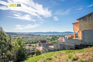 Landgut  Rúa ourelo. Terreno edificable a la venta en darbo, cangas