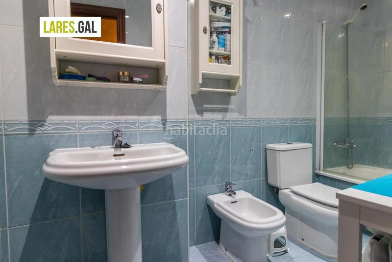 Foto bc35a346-a7de-4361-a74d-097e4318a143. Piso estupenda vivienda de tres dormitorios en Cangas pueblo Cangas