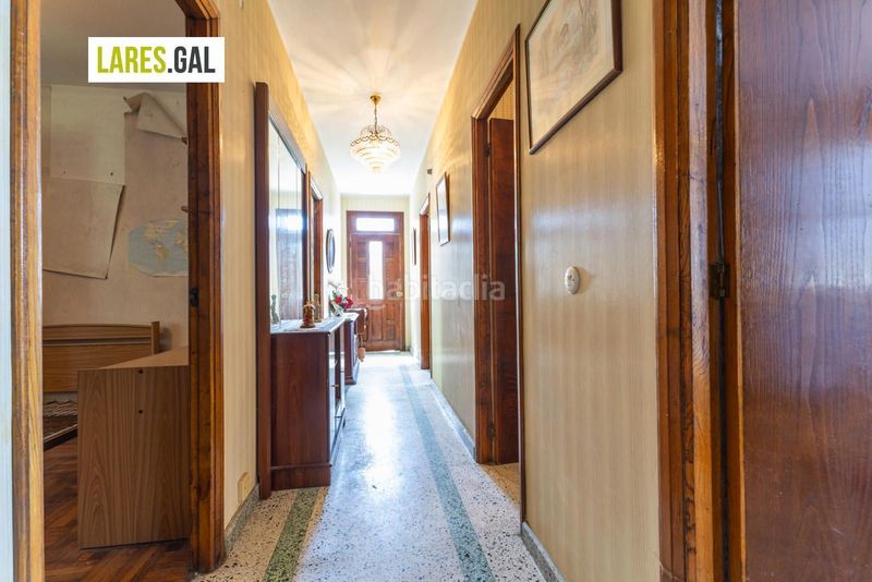 Foto 00b1e148-51f0-4496-af5c-f164469ca4b6. Casa amb aparcament a Coiro Cangas