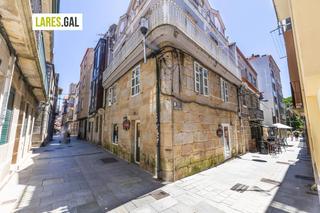 Lloguer Local Comercial a Rúa santa baia 10. Local comercial en el casco viejo, cangas