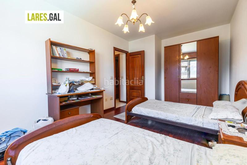 Foto 6b9ec35b-c3db-4337-a816-1eab867a0e90. Piso  a la venta en el centro en Cangas pueblo Cangas