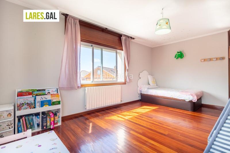 Foto 20a31448-a3f5-4470-9fd1-55c4d4a02ab7. Casa adosada adosado en san roque con terrazas y vistas en Cangas