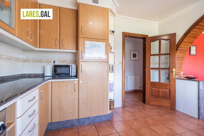 Foto 68c99226-2331-4959-870a-edd94a56c6a8. Casa adosada adosado en san roque con terrazas y vistas en Cangas
