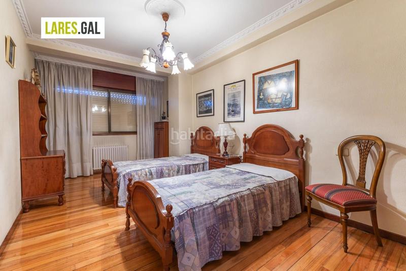 Foto 75d542ba-e146-4d54-85df-4a16755dfb0e. Piso amplísima vivienda en el centro en Cangas pueblo Cangas